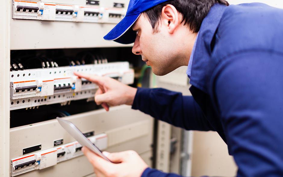 monteur électricien Étréchy